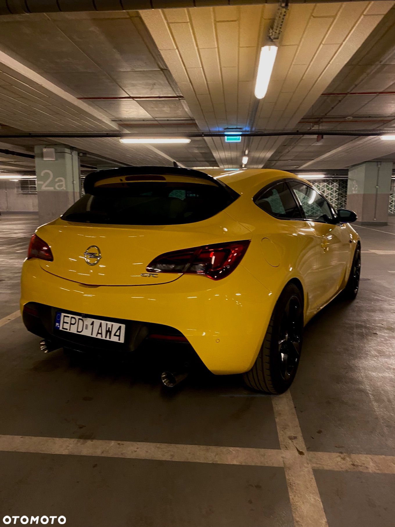 Opel Astra IV GTC 1.6 T SIDI Sport S&S - 1