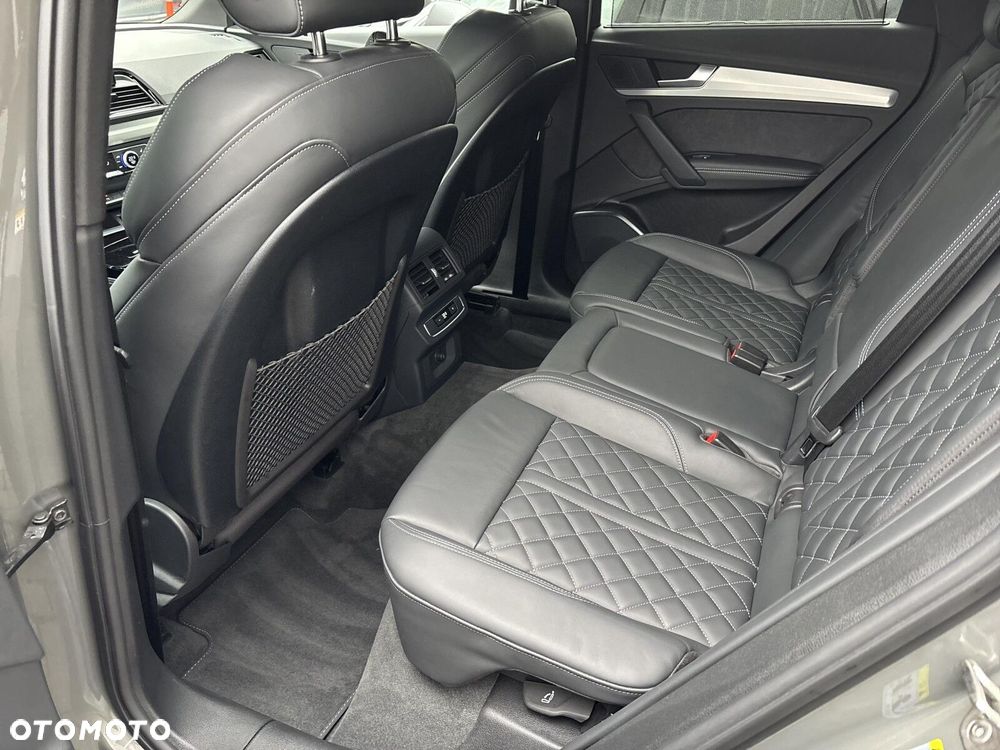 Audi Q5 Sportback - 22