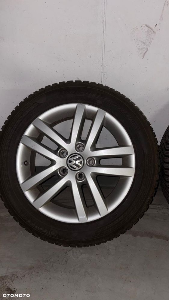 Koła Felgi  Alu VW oryginał 16” + opony Yokohama winter - 3