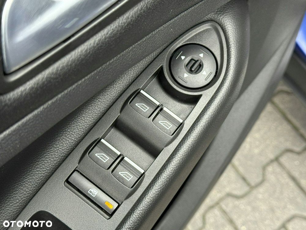 Ford Kuga 2.0 TDCi 4x2 Titanium - 8