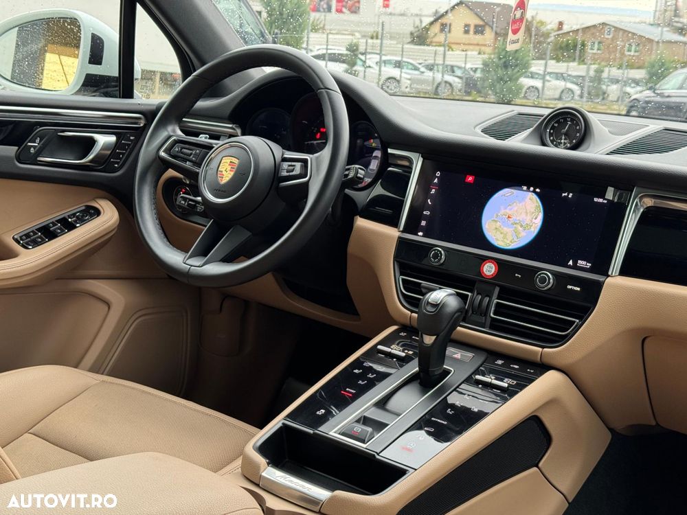 Porsche Macan - 8