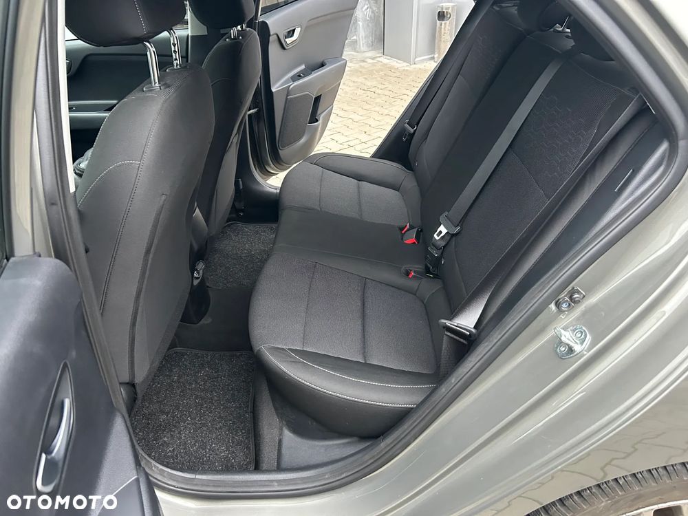 Kia Rio 1.4 XL - 28