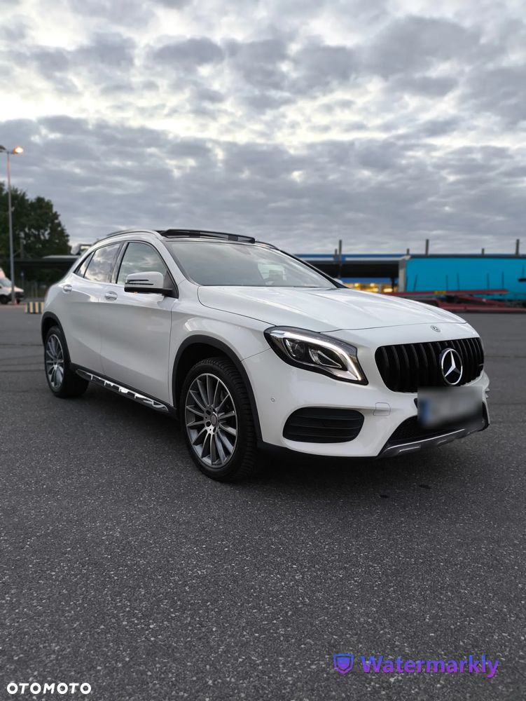Mercedes-Benz GLA 250 4-Matic AMG Line - 2