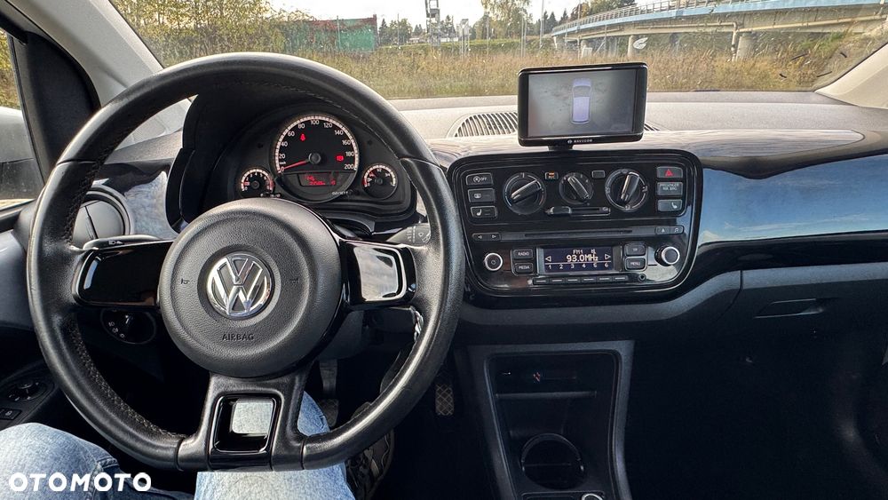 Volkswagen up! - 17