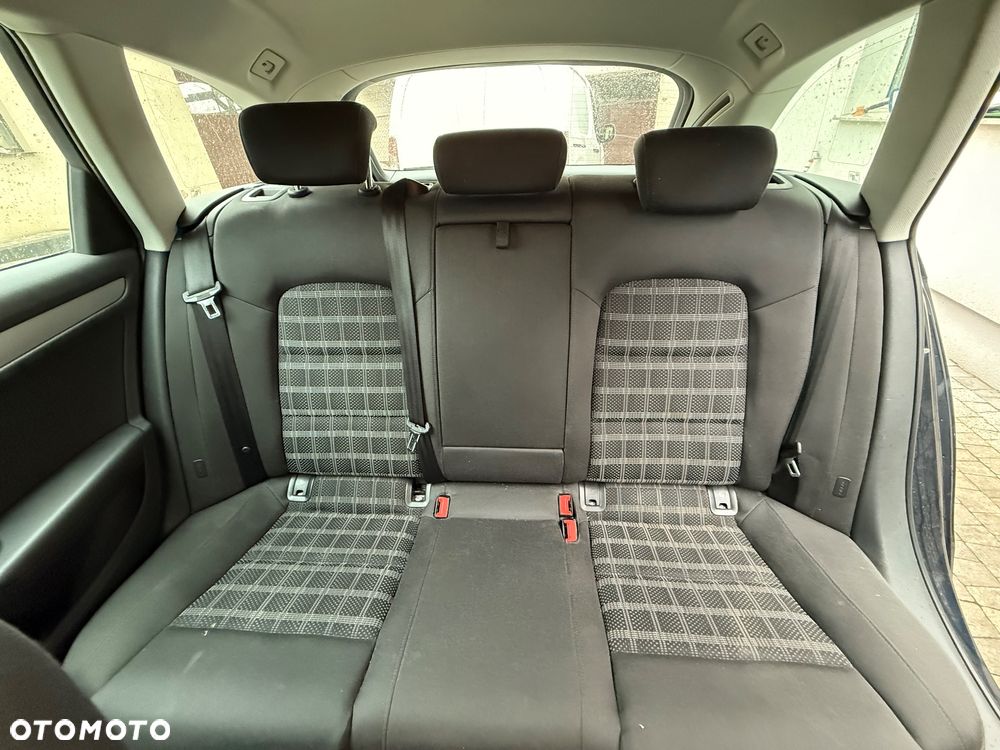 Audi A4 Avant 2.0 TDI DPF Ambition - 14