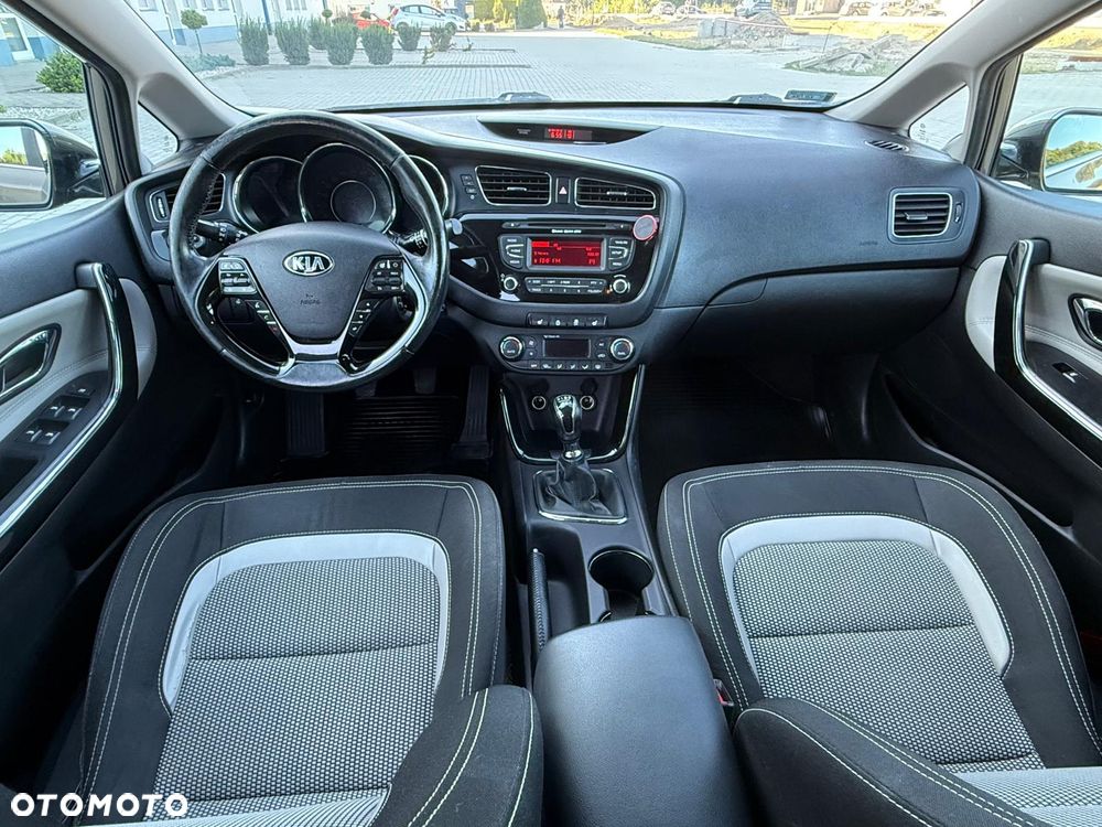 Kia Ceed - 6