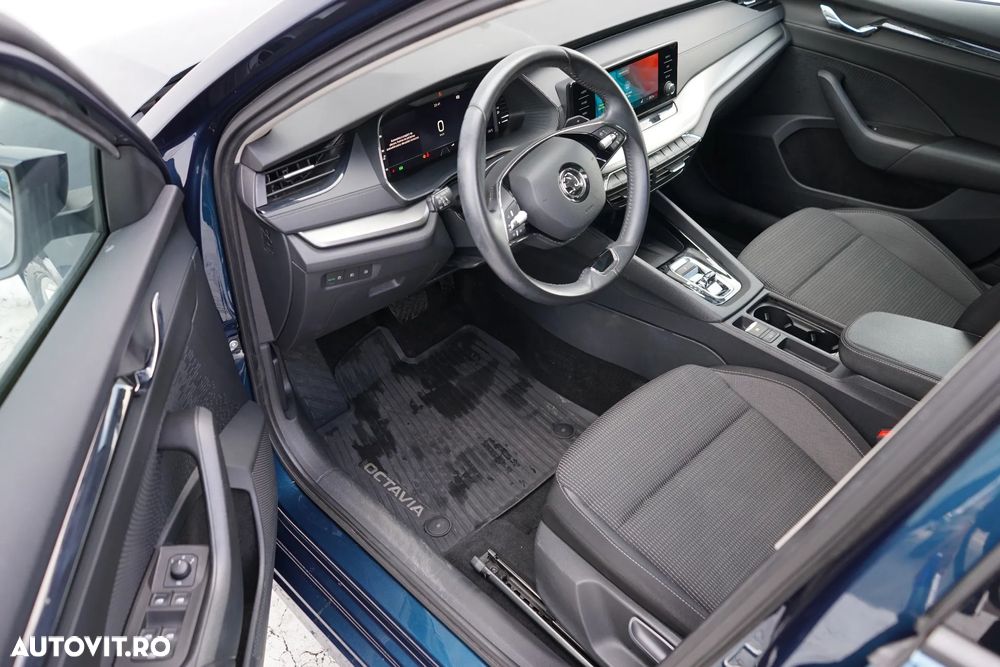 Skoda Octavia 2.0 TDI DSG Ambition - 10