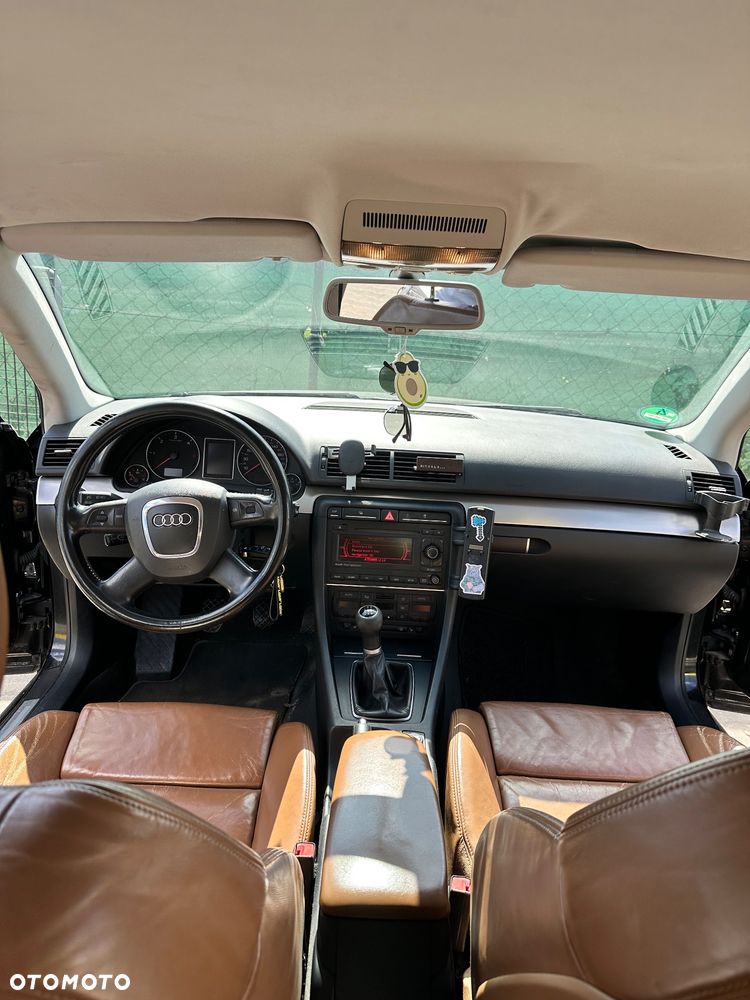 Audi A4 Avant - 8
