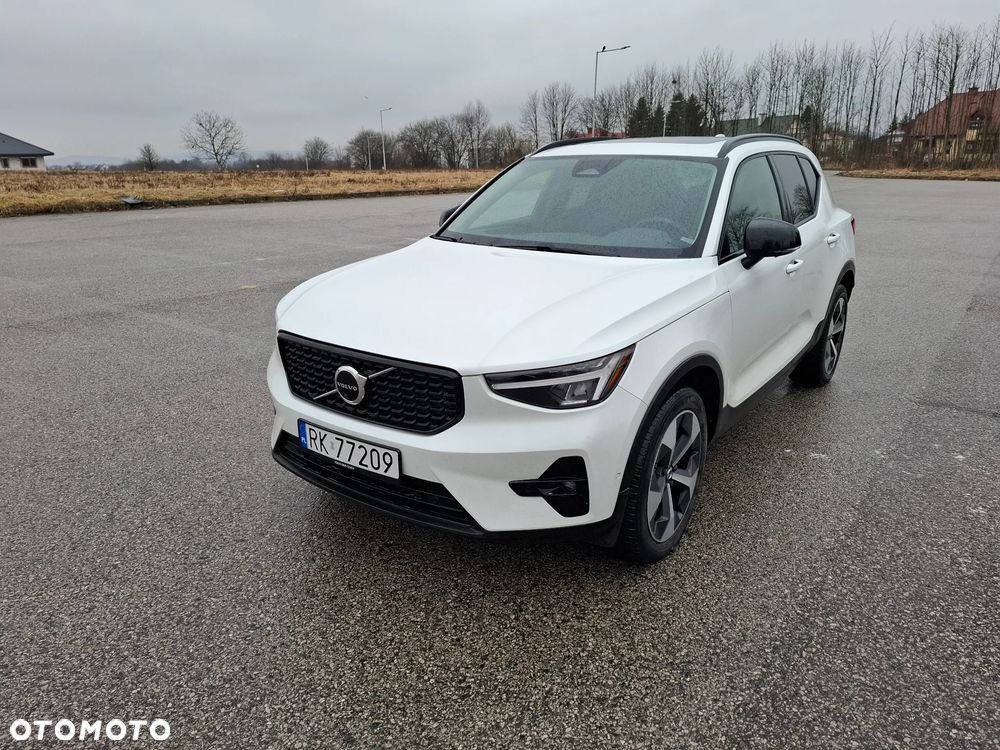 Volvo XC 40 B5 AWD Ultimate Dark - 1