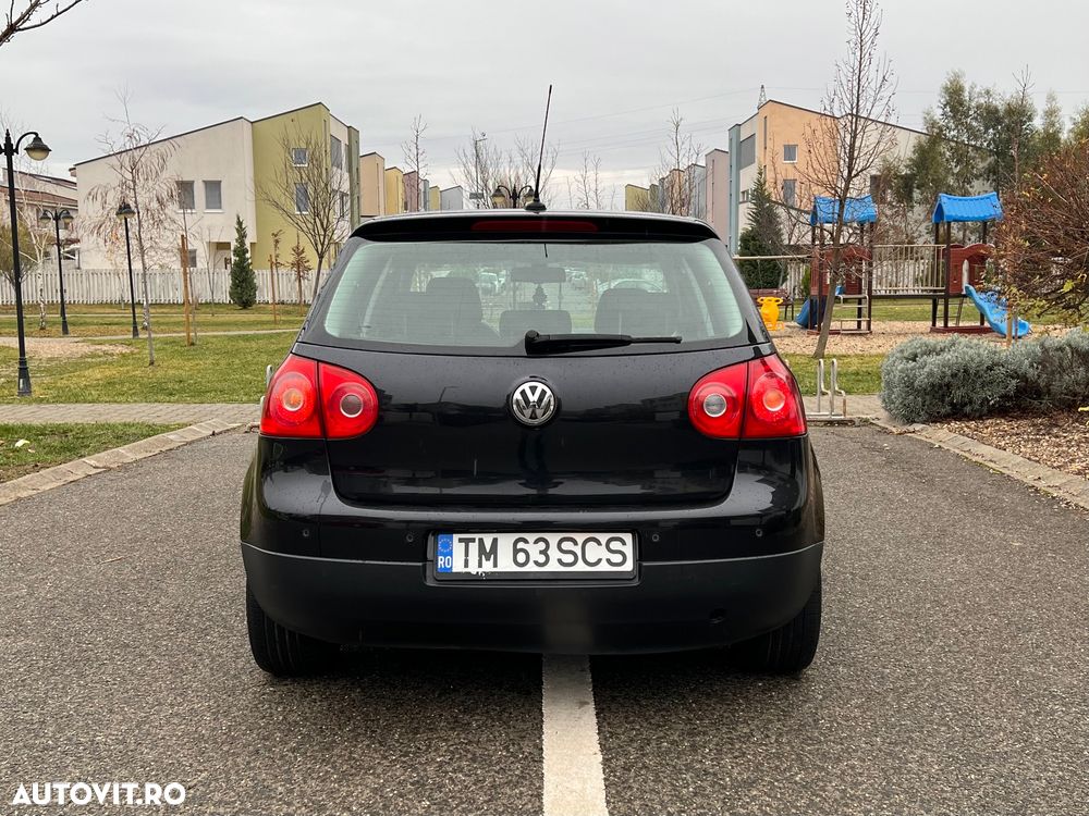 Volkswagen Golf 1.9 TDI DPF Tour Edition - 3
