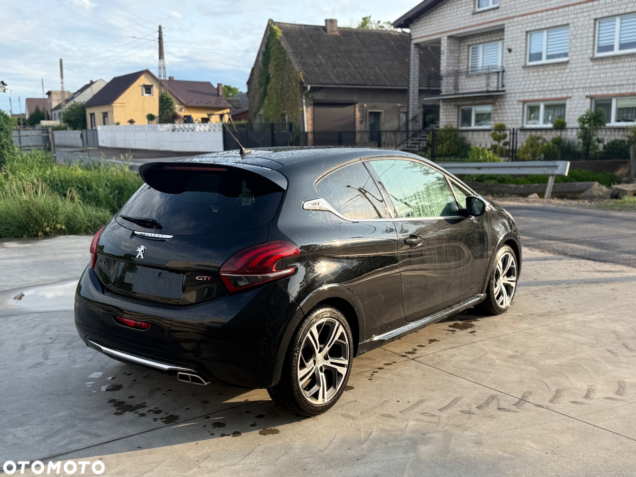 Peugeot 208 1.6 e-THP GTi S&S - 5