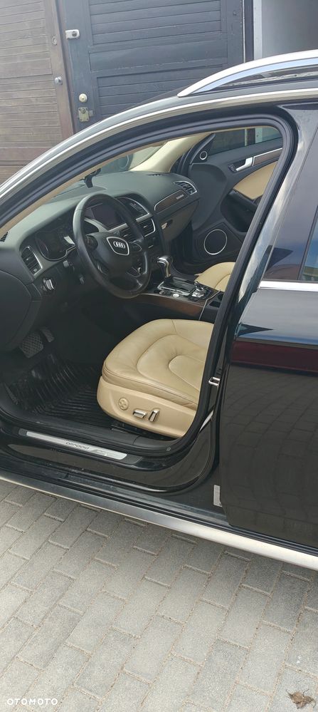Audi A4 Allroad - 11