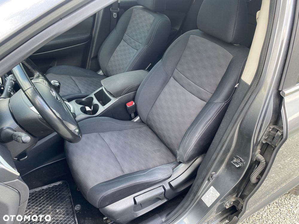 Nissan Qashqai 1.6 DIG-T N-Connecta - 24