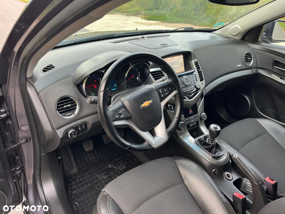 Chevrolet Cruze - 18
