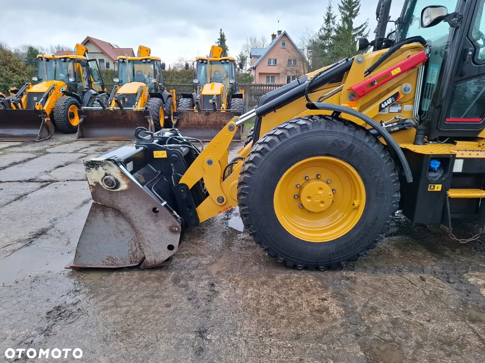 Caterpillar 444F2 - 15