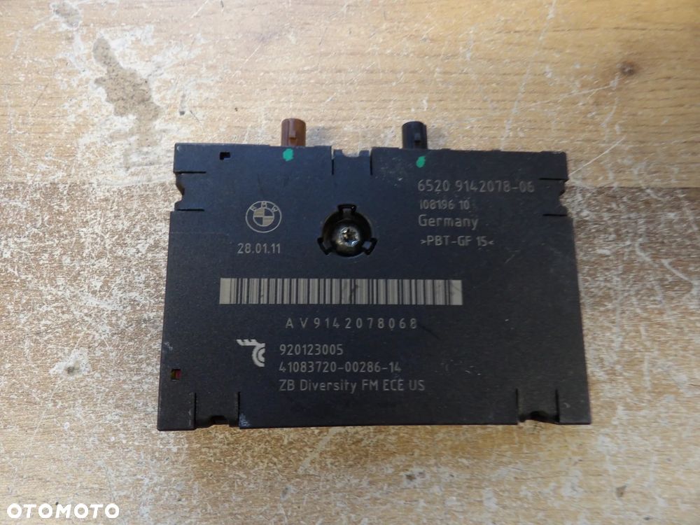 BMW - E89,Z4 - WZMACNIACZ - MODULATOR ANTENY - 9142078 - 1