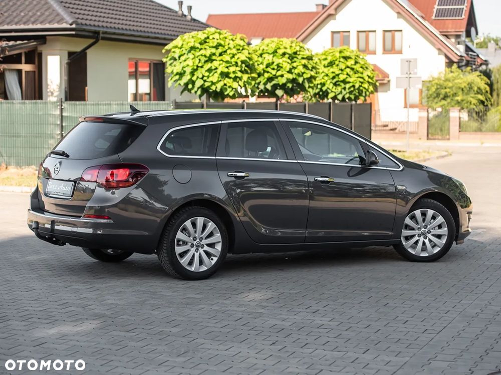 Opel Astra 1.4 Turbo Color Edition - 15