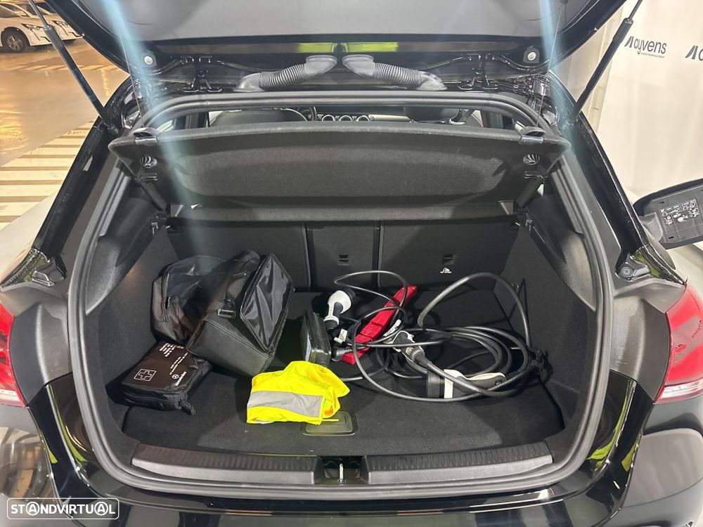 Mercedes-Benz A 250 e Style Plus - 9