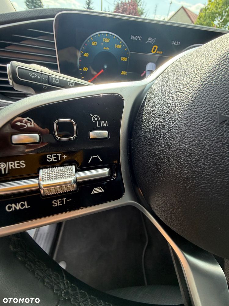 Mercedes-Benz GLE - 40