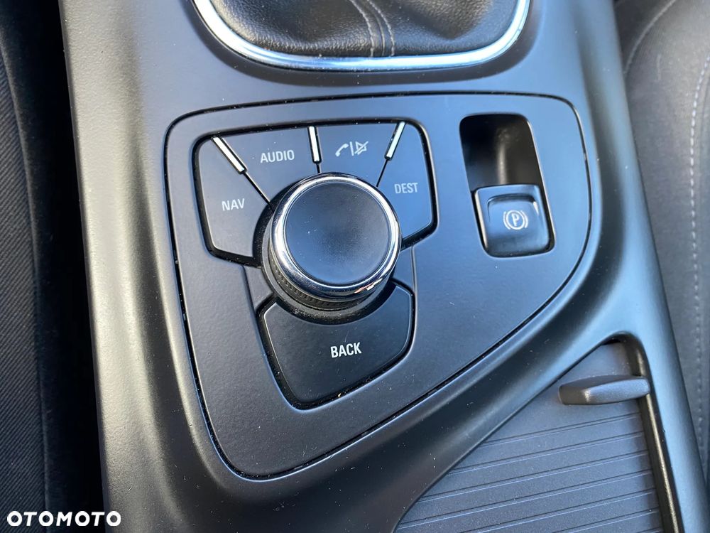 Opel Insignia 2.0 CDTI Design Edition - 25