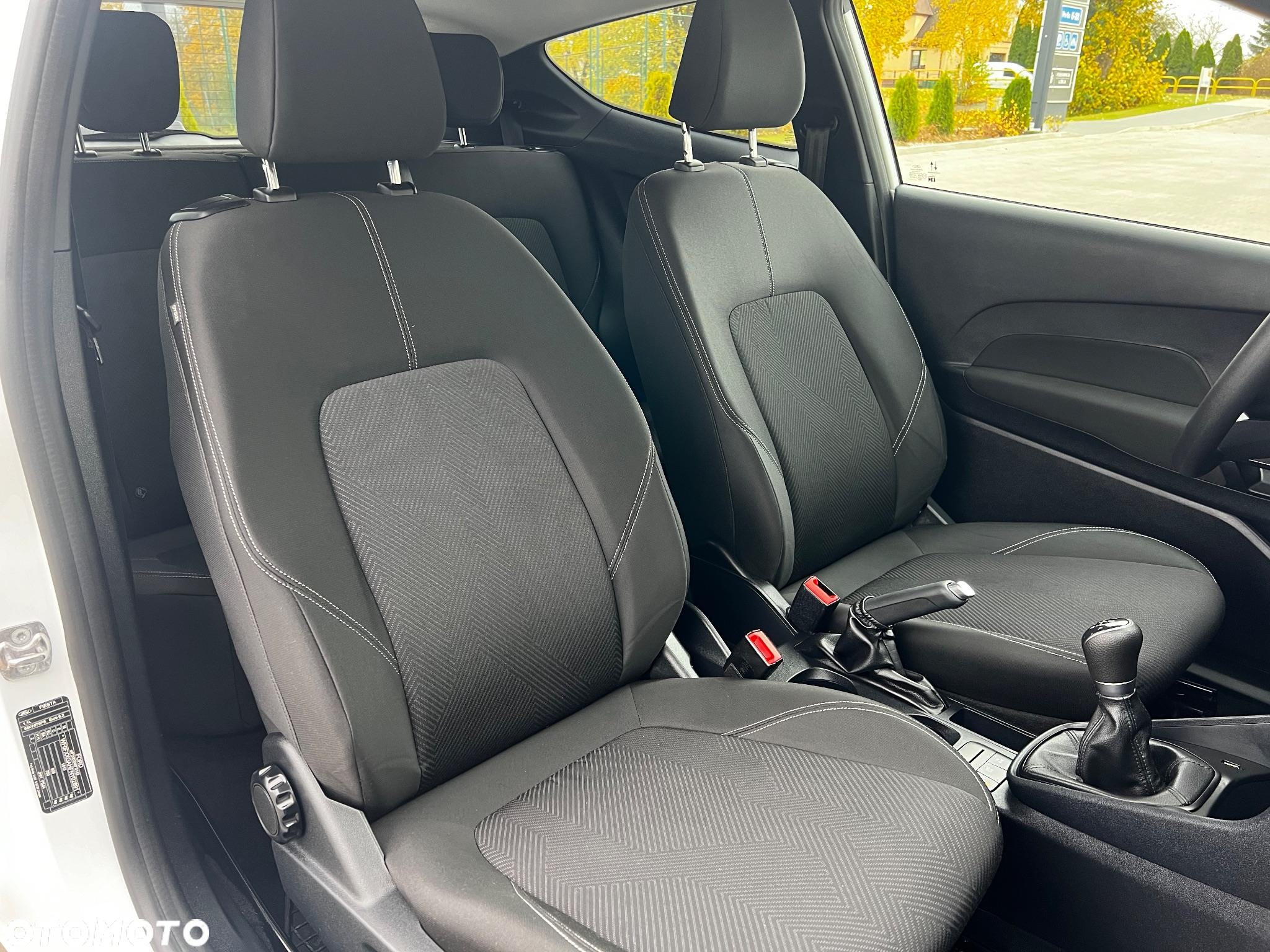 Ford Fiesta 1.1 Connected ASS - 12