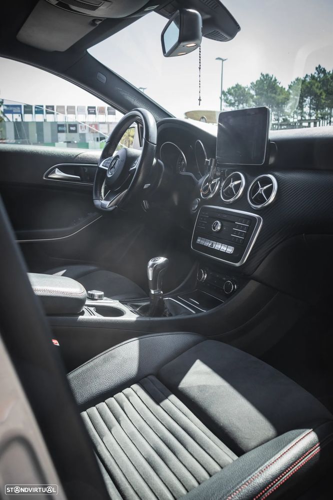 Mercedes-Benz A 180 d AMG Line - 14
