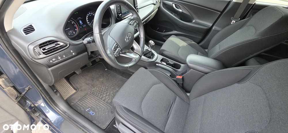 Hyundai i30 1.5 DPI Smart - 10