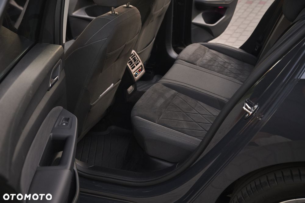 Volkswagen Golf 2.0 TDI Style - 19
