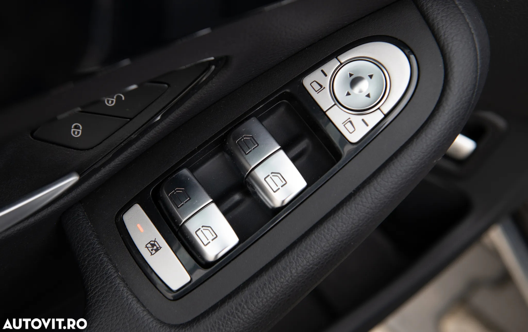 Mercedes-Benz C 220 d 4Matic T 9G-TRONIC Avantgarde - 11