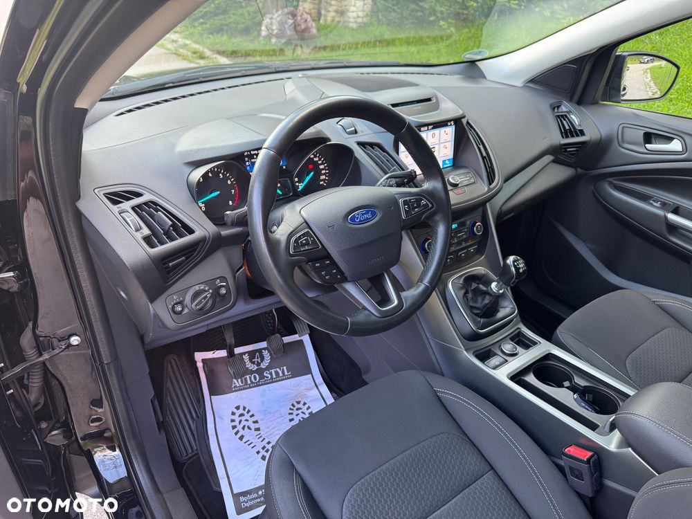 Ford Kuga 1.5 EcoBoost 2x4 Titanium - 31
