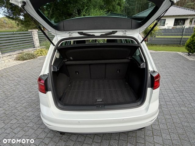Volkswagen Golf - 21