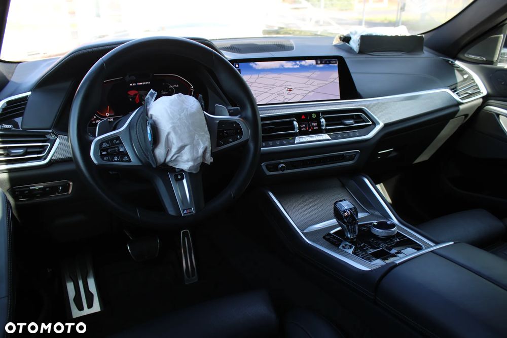 BMW X6 M50i - 18