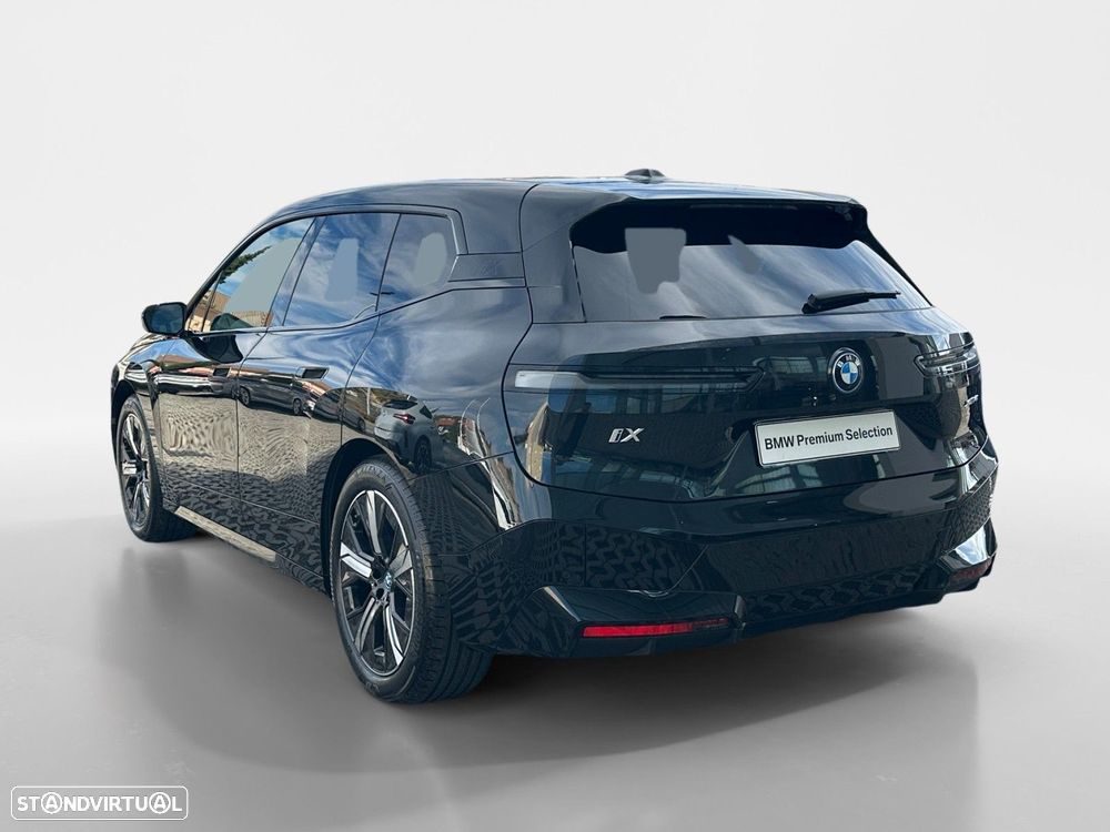 BMW iX xDrive 40 Pack Desportivo - 3