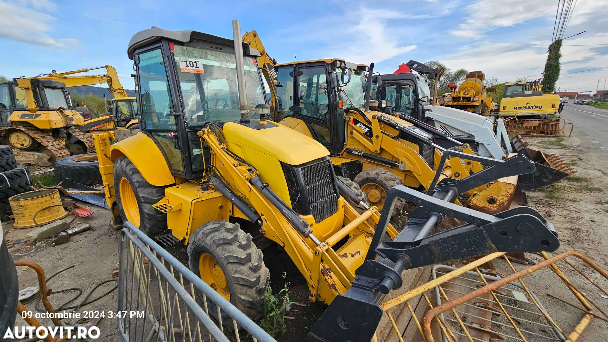 Alta Buldoexcavator New Holland B 90 B - 2