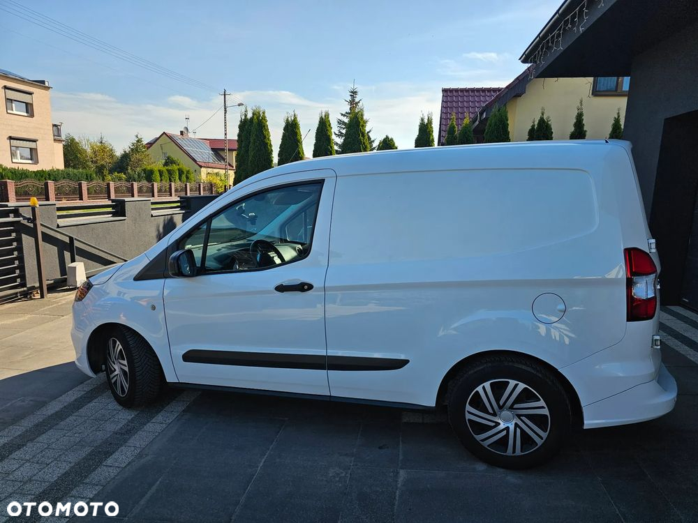 Ford Transit Courier - 5
