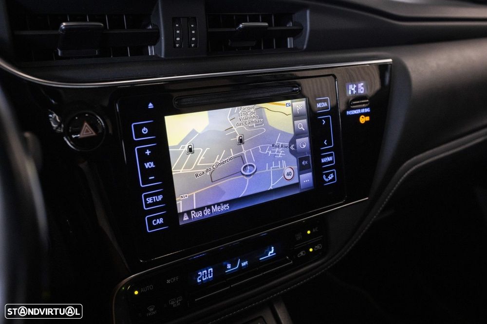 Toyota Auris Touring Sports 1.8 HSD Sport+Navi - 28