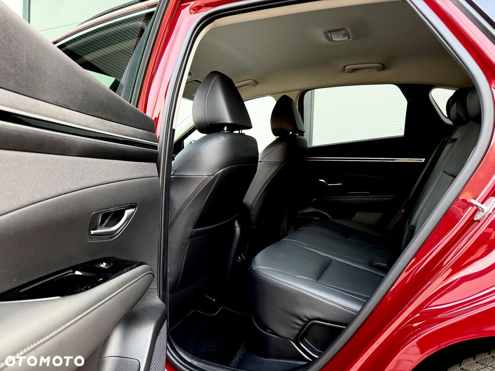 Hyundai Tucson 1.6 T-GDi HEV Executive 2WD - 26