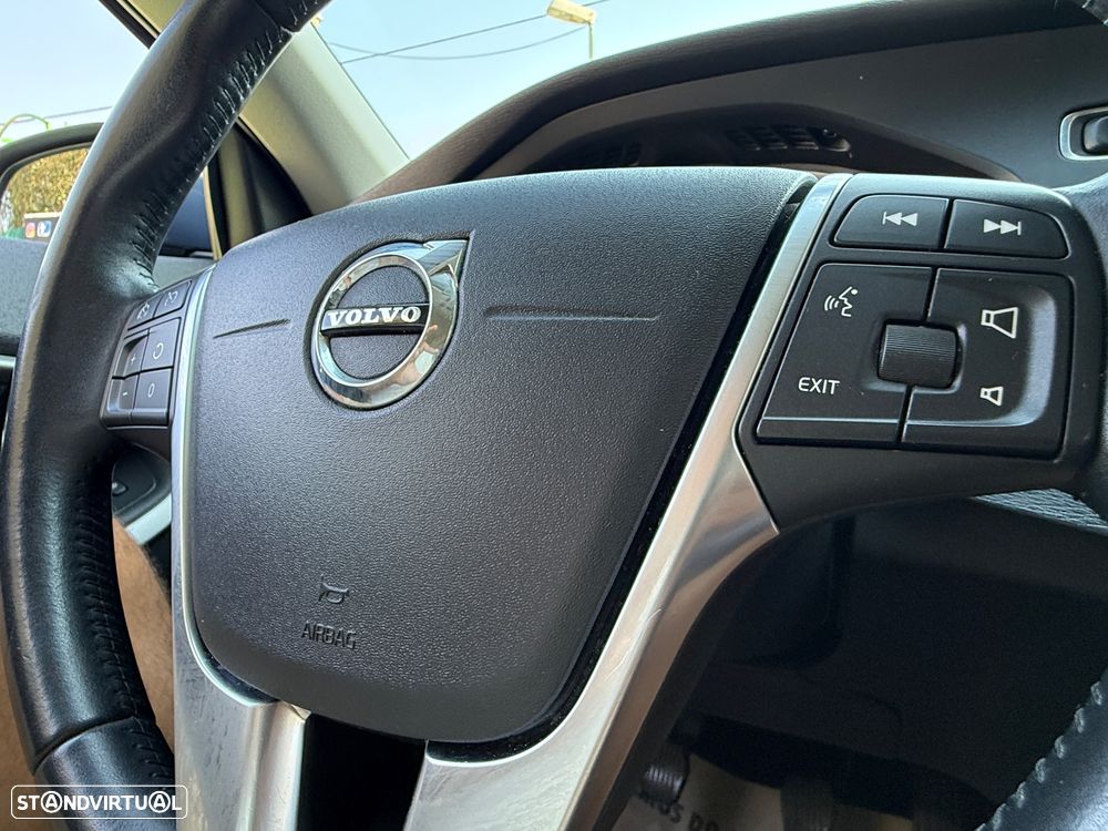 Volvo V40 2.0 D3 Momentum - 29