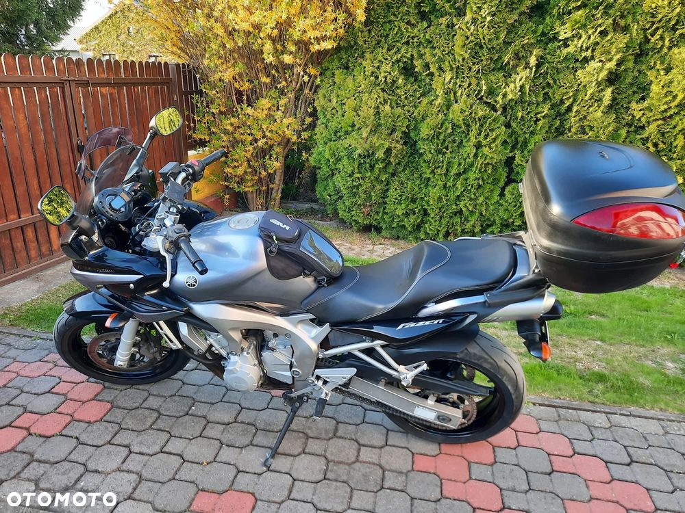 Yamaha FZ6 - 1