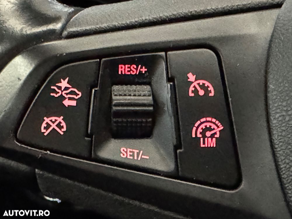 Opel Zafira 2.0 D (CDTI) Automatik Edition - 32