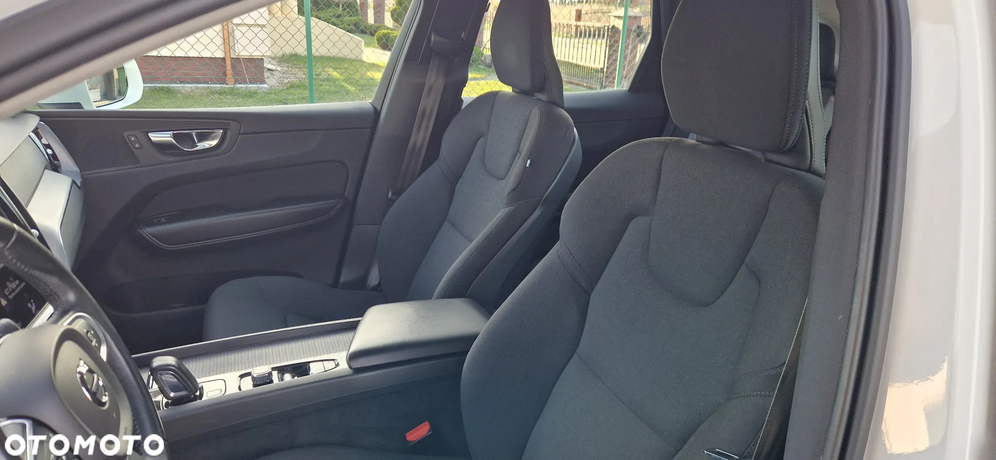 Volvo XC 60 B4 D AWD Geartronic Momentum - 12