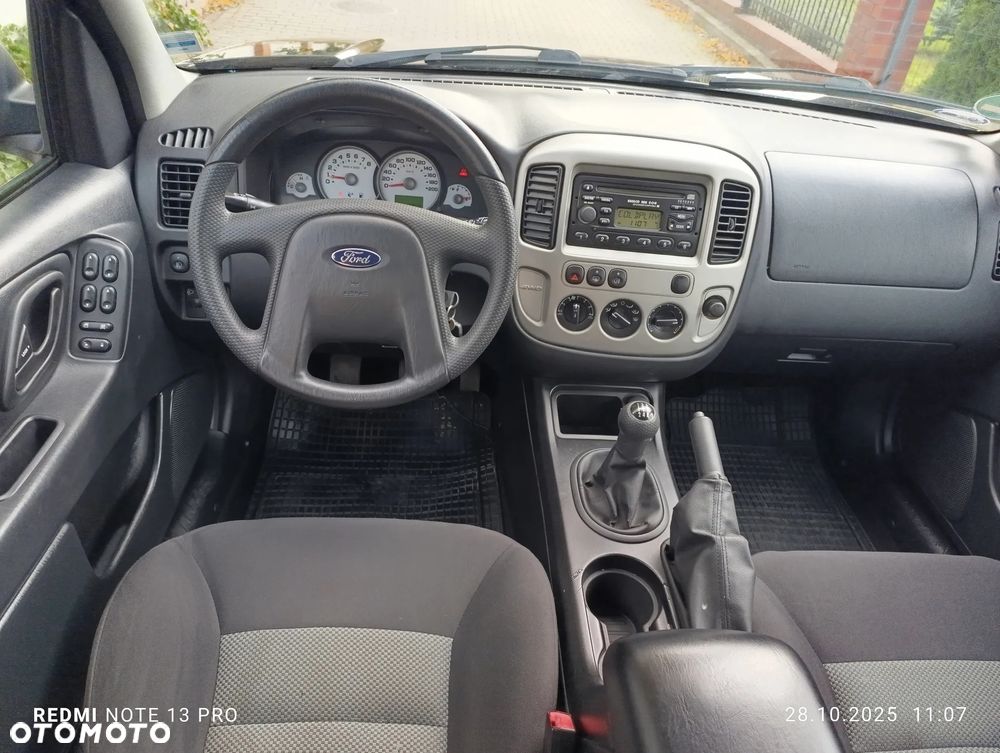 Ford Maverick Highclass - 11