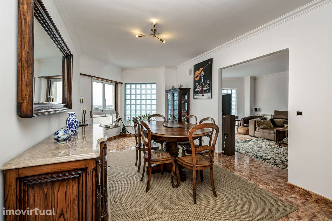 Elegante e confortável T3, com garagem fechada, em condomínio fechado - Grande imagem: 4/30