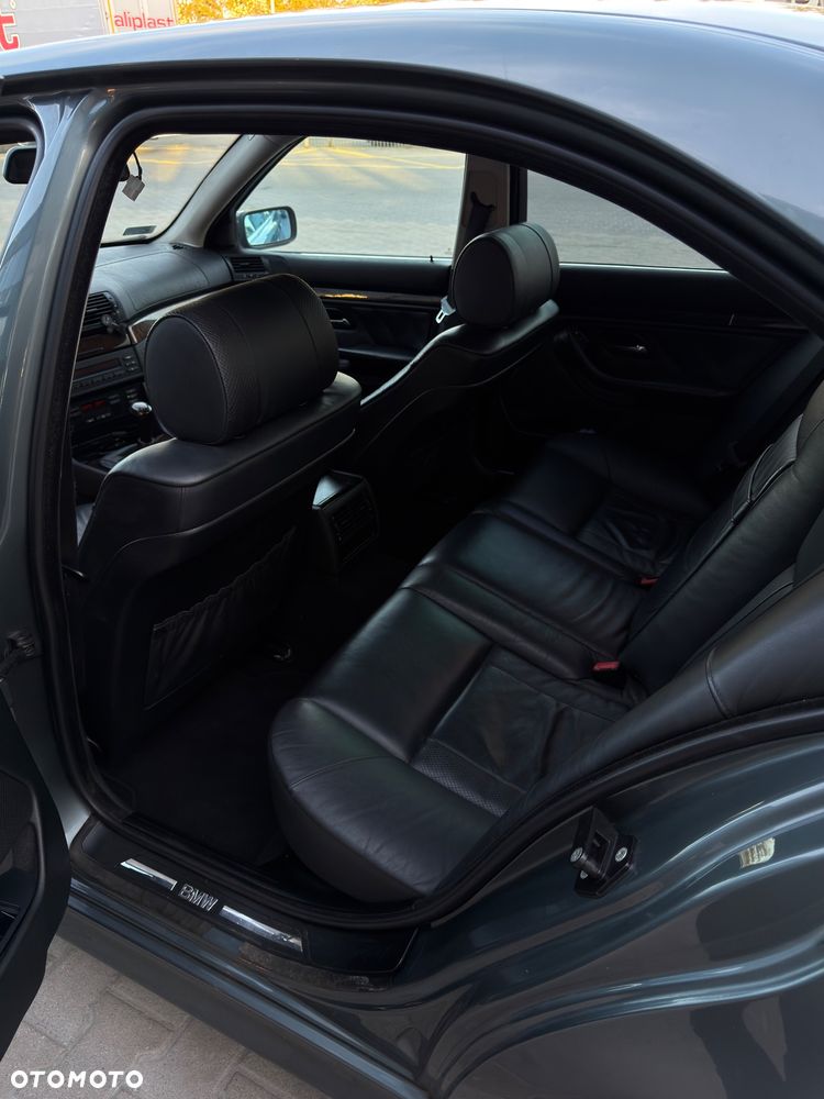 BMW Seria 5 520d - 16