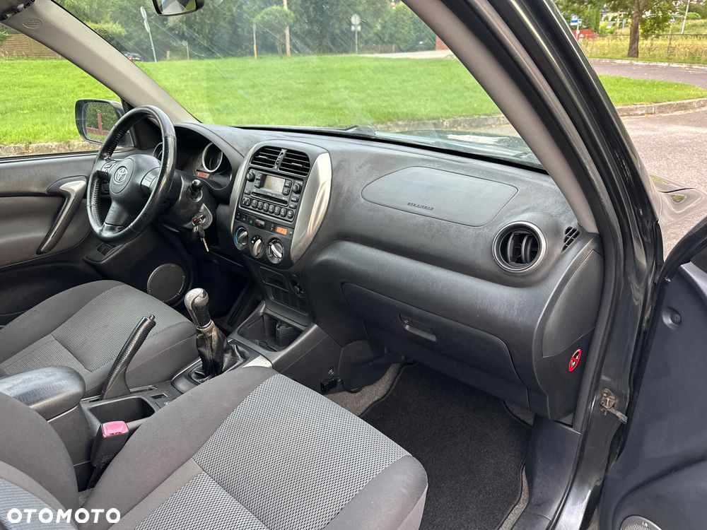 Toyota RAV4 2.0 D-4D Sol - 17