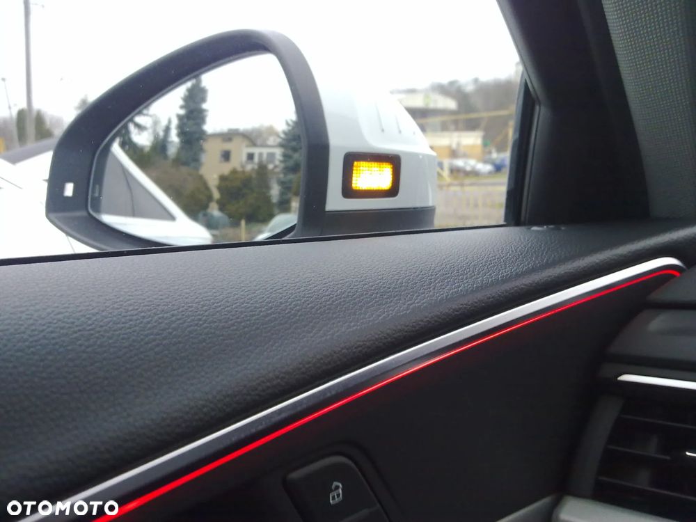 Audi A4 Avant 35 TDI S tronic S line - 37