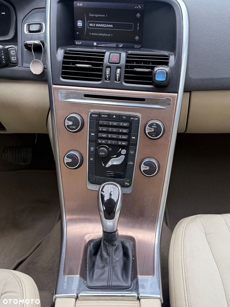 Volvo XC 60 D4 Drive-E Momentum - 2