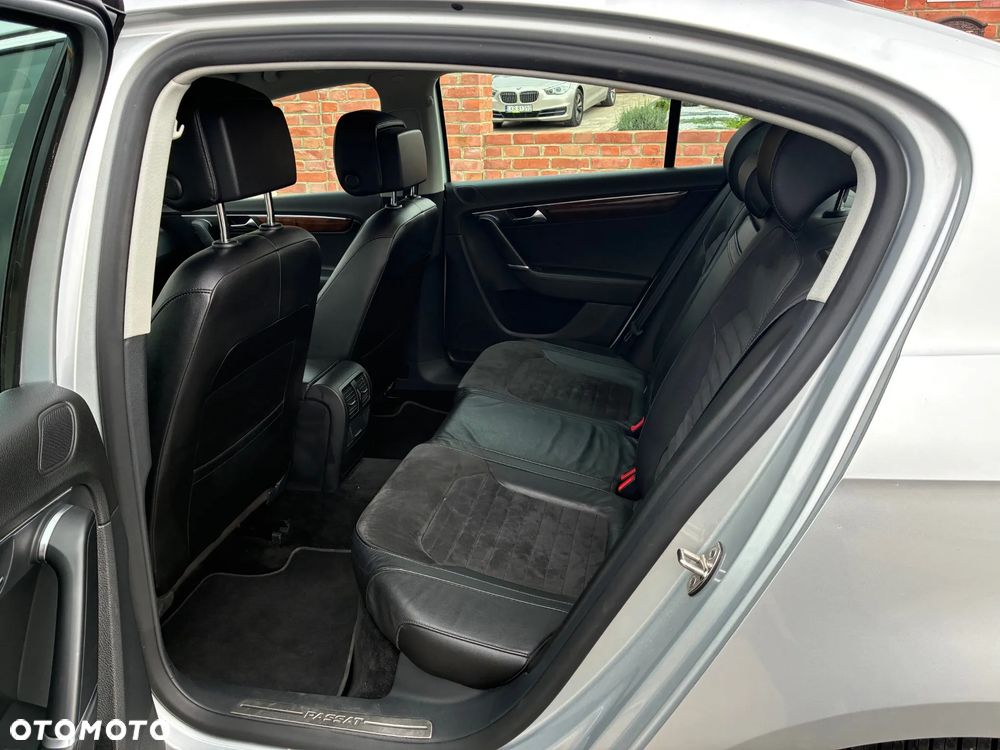 Volkswagen Passat 3.6 V6 4Motion DSG Exclusive - 9
