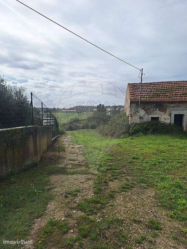 Moradia T1 para venda - Grande imagem: 2/9