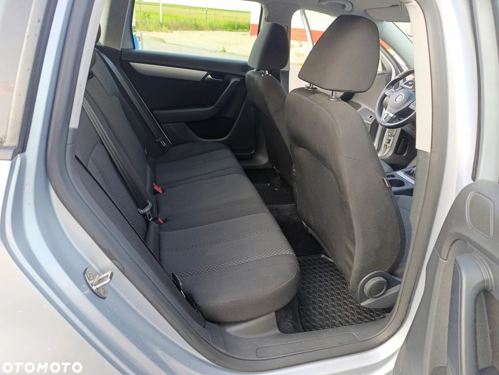 Volkswagen Passat Variant 1.6 TDI (BlueMotion Technology) Comfortline - 23